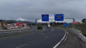 El tráfico en las carreteras autonómicas de Almería cae un 70%