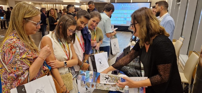 Diputación refuerza la promoción turística de ‘Costa de Almería’ en París y Galicia