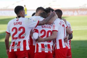 3-1: El Almería supera con claridad al Las Palmas