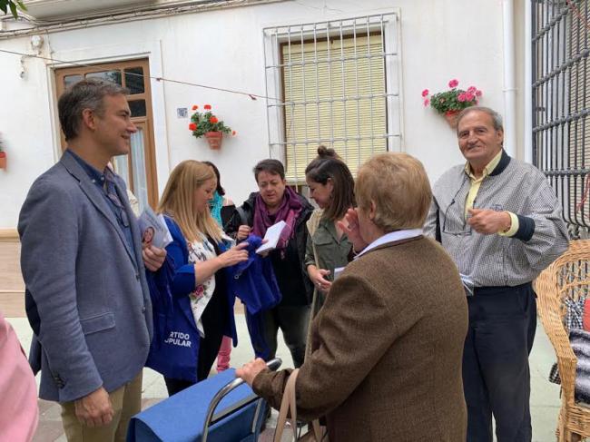 Rocío López hace campaña para que Lubrín vote PP