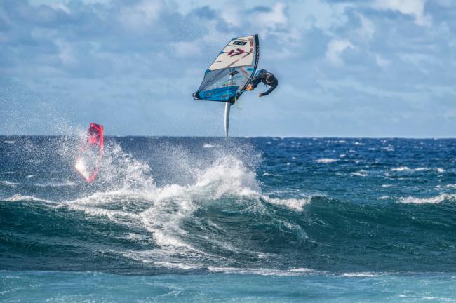 Víctor Fernández conquista su séptimo subcampeonato del mundo en Hawái