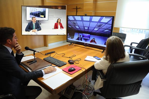 El alcalde de El Ejido participa en una videconferencia con el Jefe del Estado