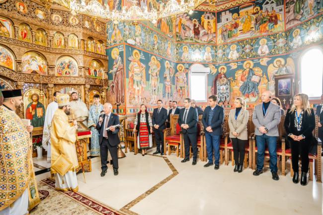 El Obispo de la Iglesia Ortodoxa Rumana visita Roquetas de Mar