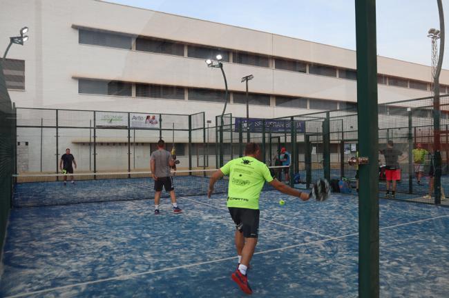 Arranca el V Open de pádel Ciudad de Berja con cien parejas inscritas