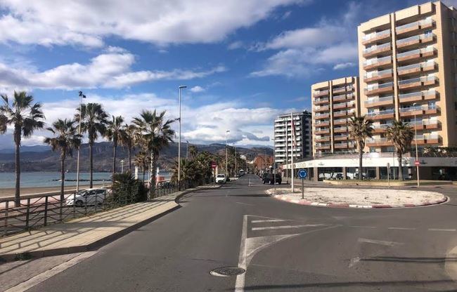 Obras en la Avenida de Cabo de Gata obliga a cambios en el tráfico